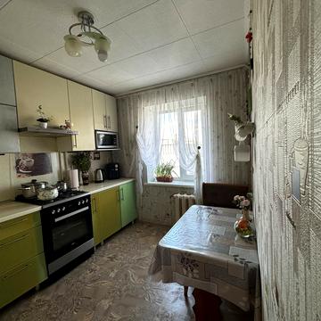 Дарницька вул., 4