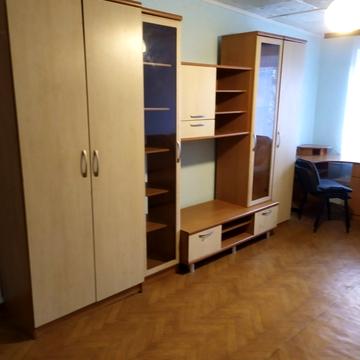 Гната Юри вул., 9-Б