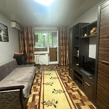 Добровольчих батальйонів вул., 77
