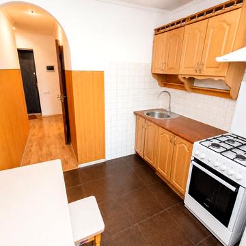 Олени Теліги вул., 43