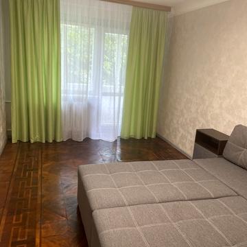 Академіка Заболотного вул., 156 к1