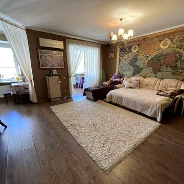 Зарічанська вул., 22