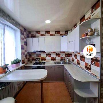 Амосова вул. (Корчагінців), 7