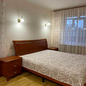 Михайла Драгоманова вул. (Димитрова), 52