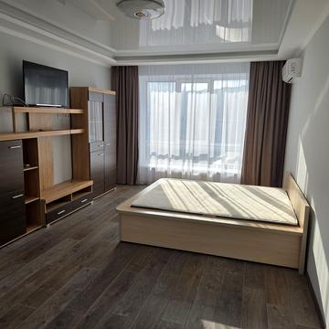 Богдана Хмельницького  вул., 284-Б