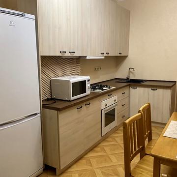 Івана Франка вул., 6