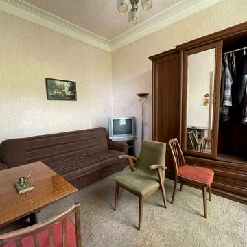 Академіка Чекмарьова вул., 7