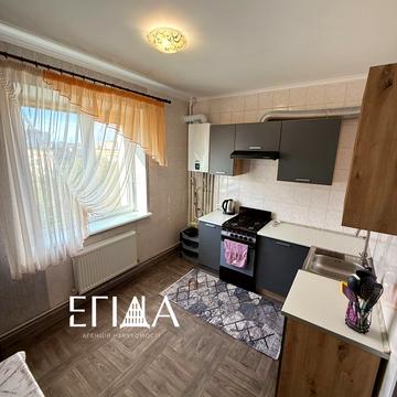 Незалежності вул. (Космонавта Попова), 18 к4