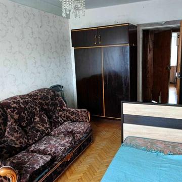 Петра Ніщинського вул., 6