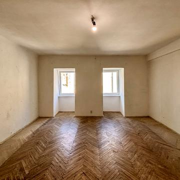 Григорія Квітки-Основяненка вул., 33