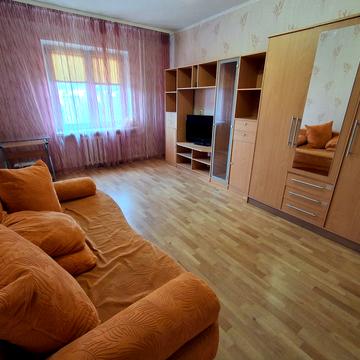 Бориса Гмирі вул., 12-Б