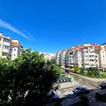Богдана Хмельницького вул., 7