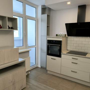 Сімї Кульженків вул. (Петра Дегтяренка), 35