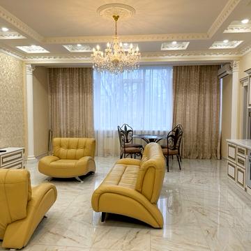 Євгена Коновальця вул. (Щорса), 44-А