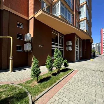 Рівненська вул., 12-Б