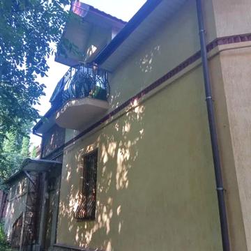 Михайла Коцюбинського вул., 17