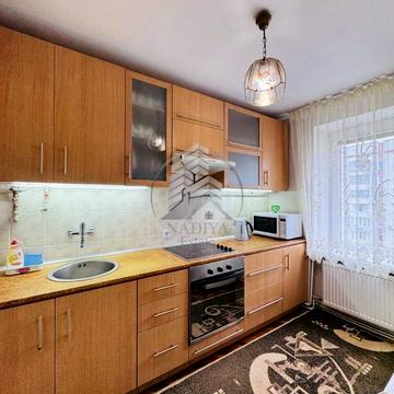 Вячеслава Чорновола просп. (), 95