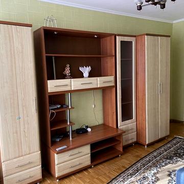 Депутатська вул., 25