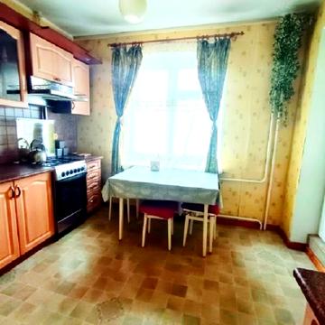Пішонівська вул., 25