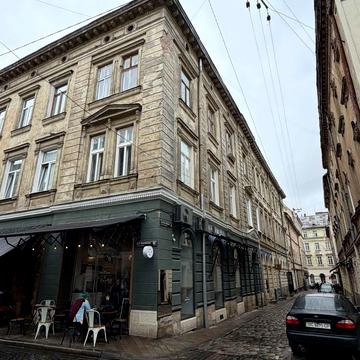 Яна Жижки вул., 7