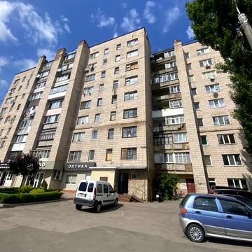 Кулика і Гудачека вул. (Макарова), 38