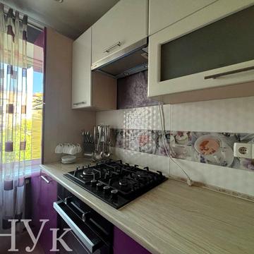 Героїв Майдану вул. (Червоноармійська), 3-А