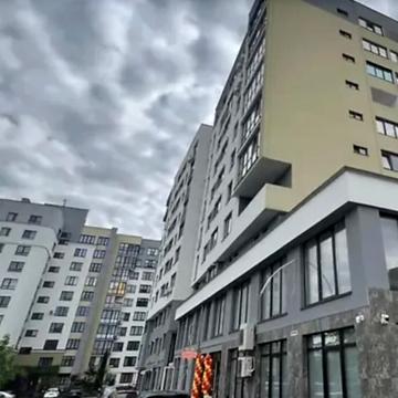 Степана Бандери просп., ()