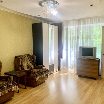 Михайла Драгоманова вул. (Димитрова), 64