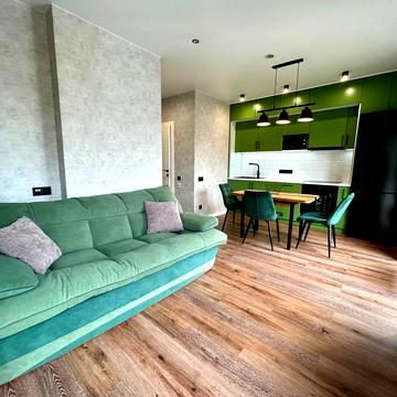Салютна вул., (Будинок 02301-02303)