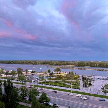 Набережна Перемоги вул., 62