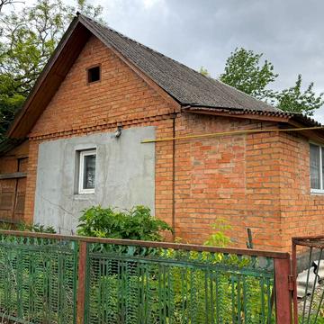 Набережна, 18