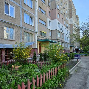 Олени Теліги вул., 13