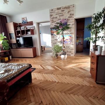 Любінська вул., 89