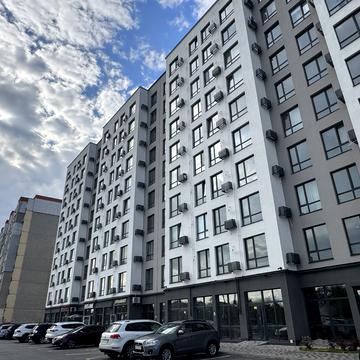 Красносільського вул., 43