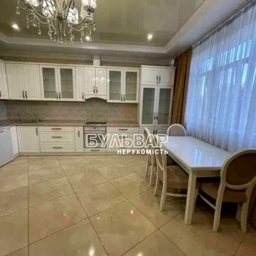 Культури вул., 22в