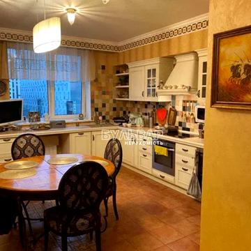 Культури вул., 22б
