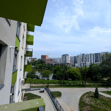 Приозерна вул., 35