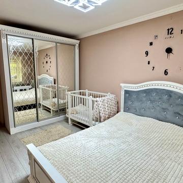 Небесної Сотні вул. (Івана Стасюка), 26