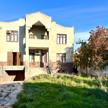Купріна вул., 39