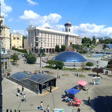 Софіївська пл., 1/2