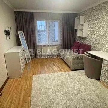Сергія Данченка вул., 5