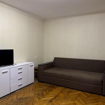 Гусовського вул., 4