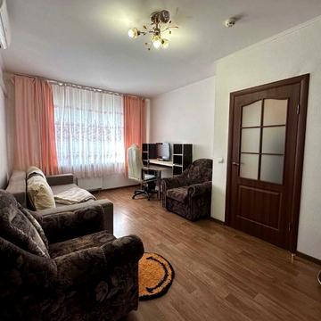 Софії Русової вул., 7