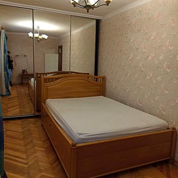 Соколина вул., 8
