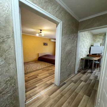 Січеславська Набережна вул., 8