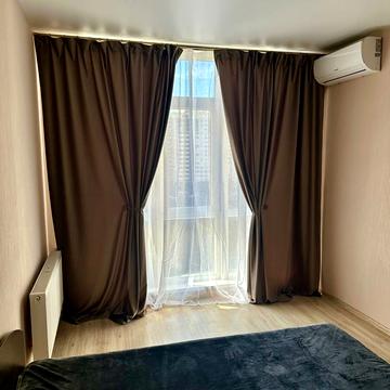 Михайла Грушевського вул., 30г