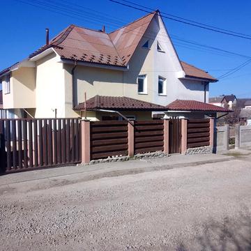 Світанкова вул., 17