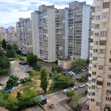Миколи Бажана просп., 26