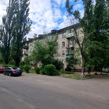 Севастопольська вул., 13