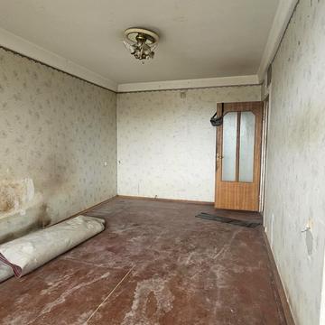 Академіка Булаховського вул., 32